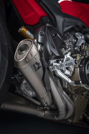 The Streetfighter V4 becomes even sportier with Ducati Performance accessories - Blog - 3