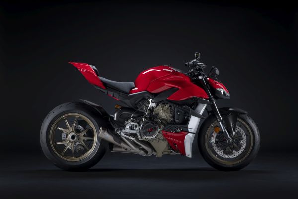 The Streetfighter V4 becomes even sportier with Ducati Performance accessories - Blog - 6