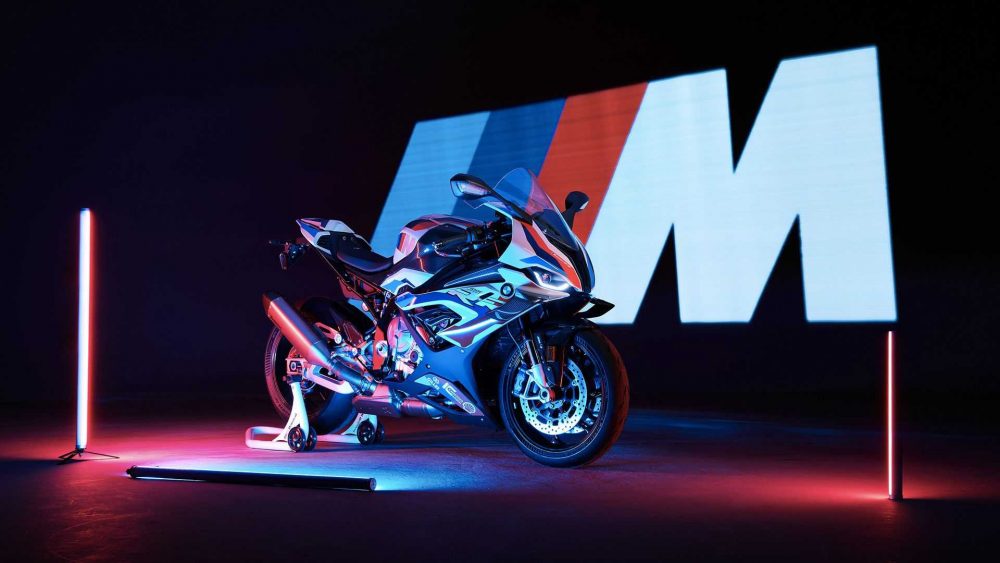 New BMW M1000RR Is Your 212HP Track Weapon