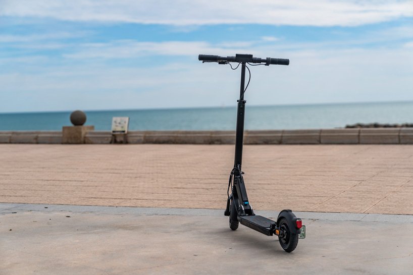 Mercedes-Benz introduces eScooter 500W full-suspension electric scooter - Blog - 4