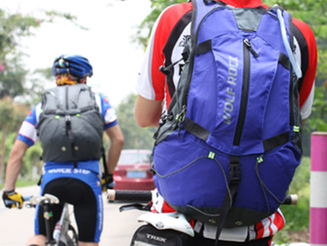 How to choose a cycling backpack