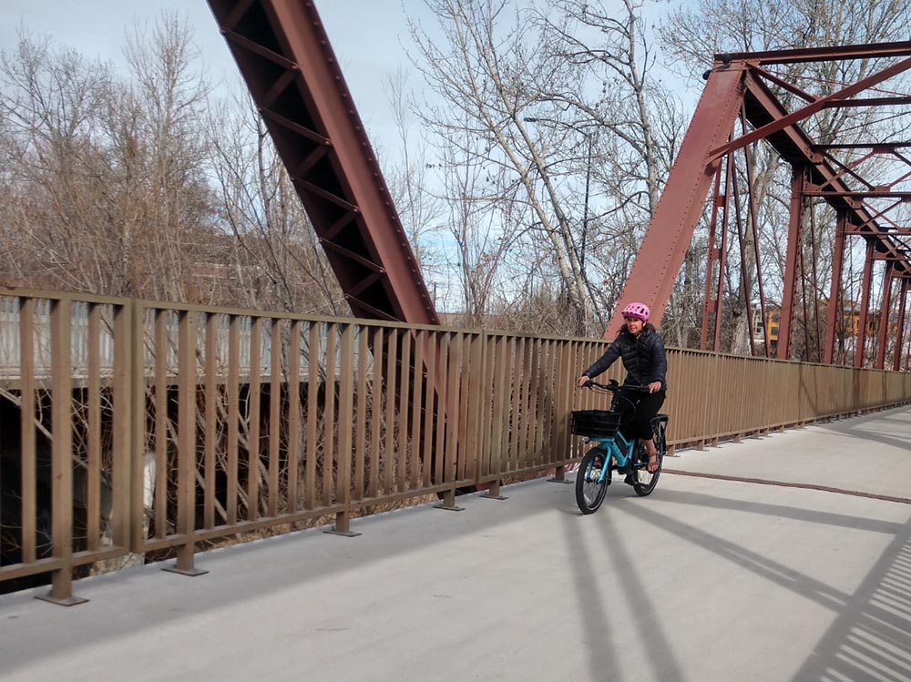 women's electric mountain bike