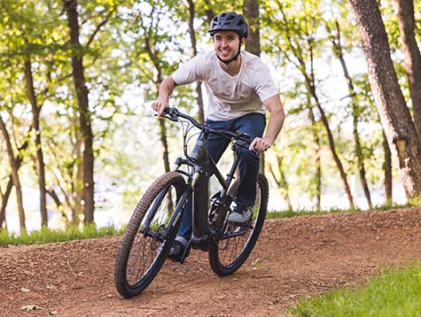 Throttle vs. pedal assist modes for e-bikes: which one is right for you