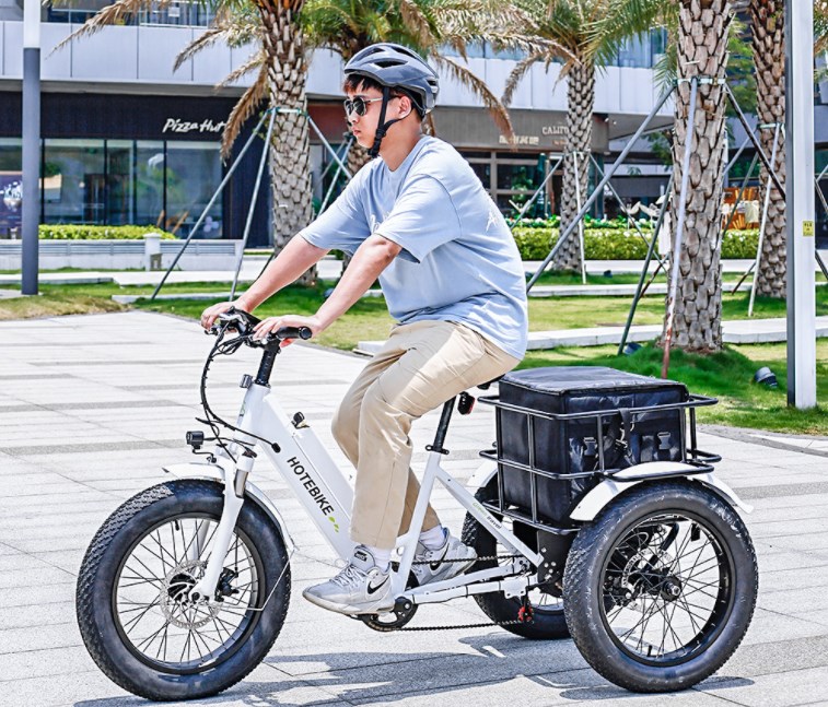 What are the advantages of e-bikes